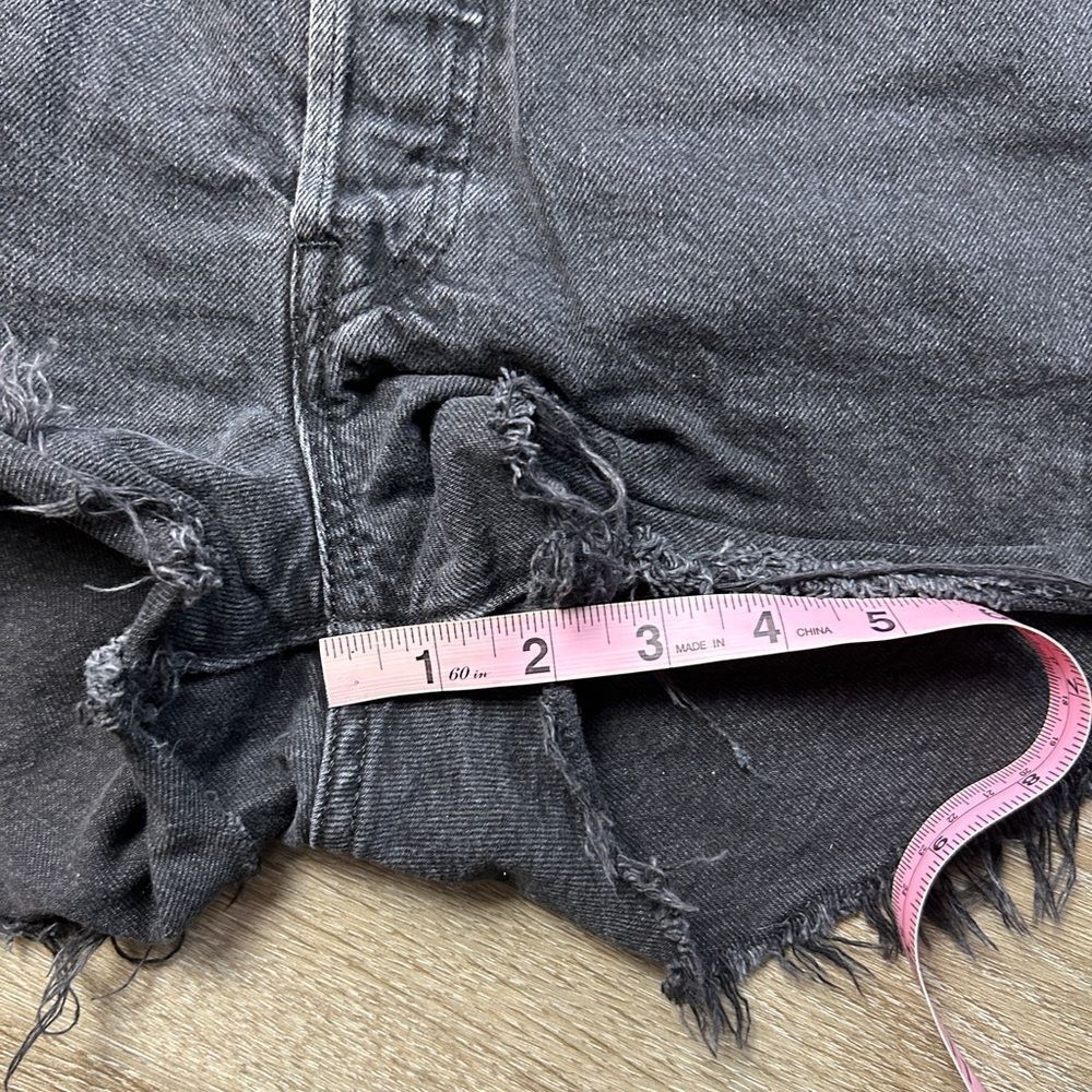 LEVI’S | 501 Black Cutoff Shorts Size 29 - Picture 5 of 7